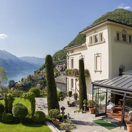 Sleeps 13 Pool Wifi Villa