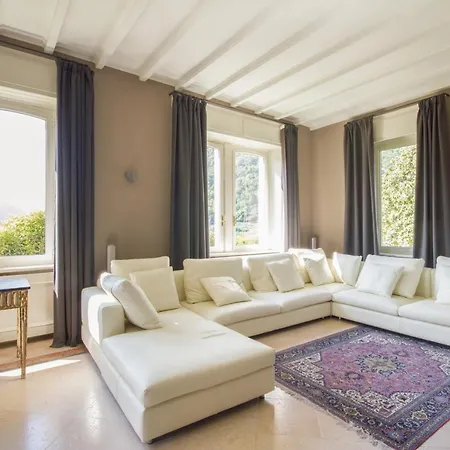 Sleeps 13 Pool Wifi *